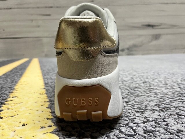 Guess Sneakers City