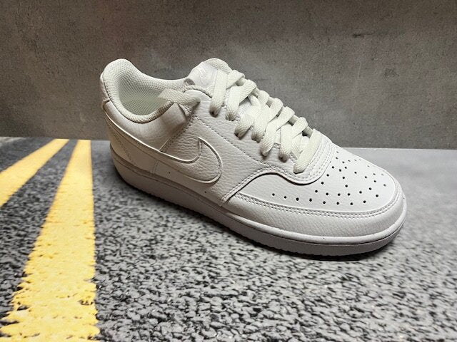 w Nike Court Vision Lo