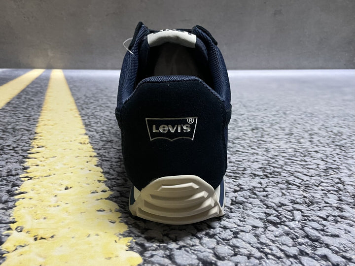 City Shoes Levi's